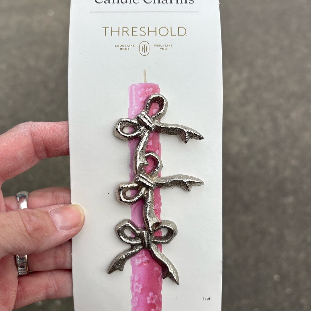 THRESHOLD NWT 3pc metal bow candle charm set -silver - Picture 4 of 4